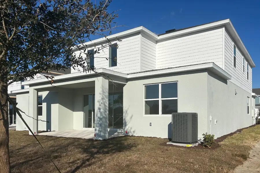 Covered Lanai for Outdoor Living in Central Florida Home