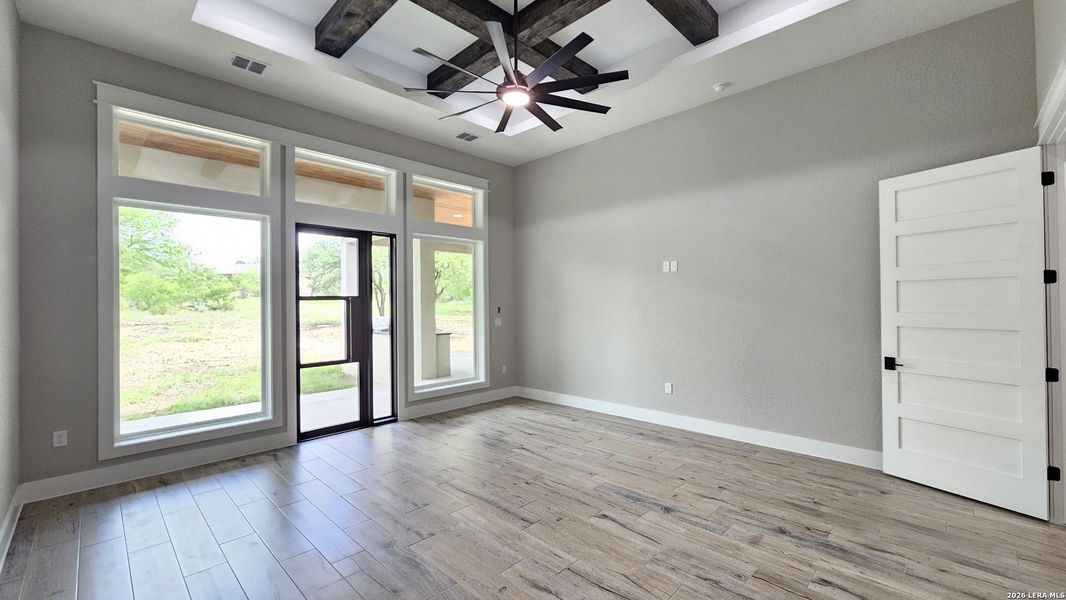 Spacious, unfurnished interior of a new home in , New Braunfels (Image 50).