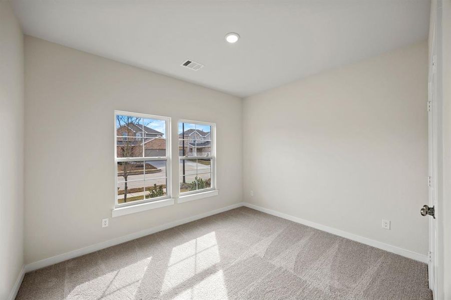 Spacious, unfurnished interior of a new home in Overland Grove, Forney (Image 12).