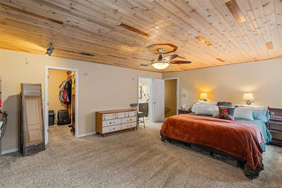 Furnished interior view inside a new home in , Gun Barrel City (Image 18).