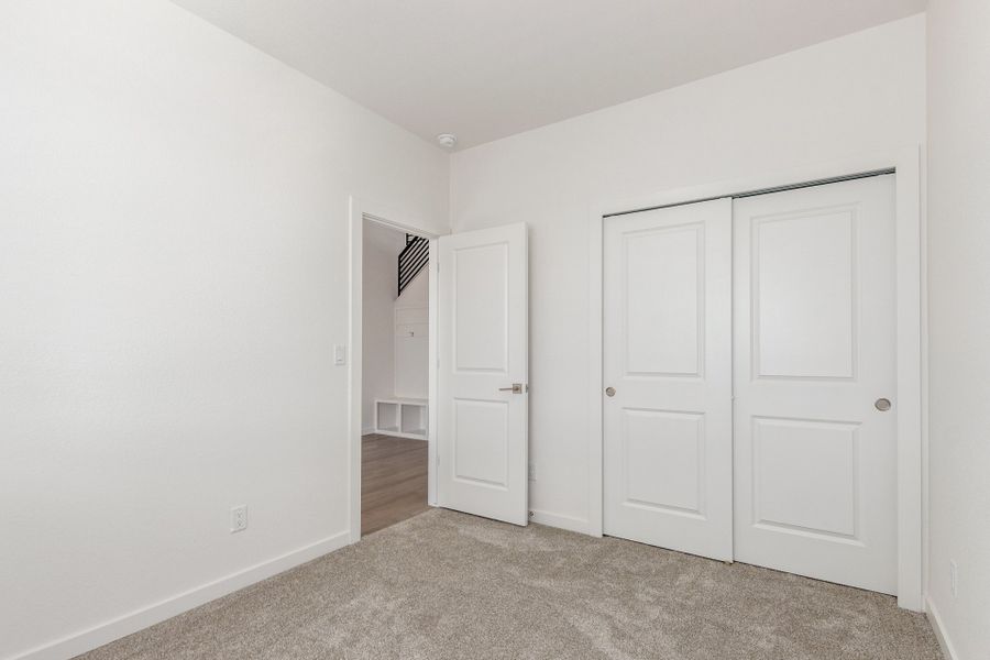 Spacious, unfurnished interior of a new home in Parkside at Victory Ridge, Colorado Springs (Image 23).