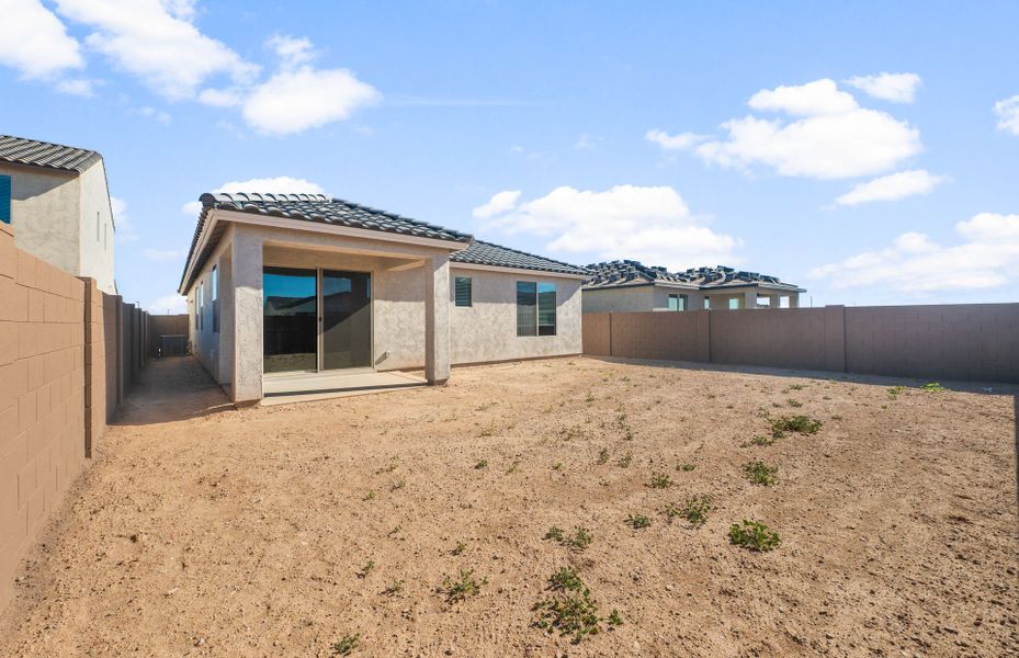 Exterior details and patio area of a home in Soleo, San Tan Valley (Image 3).