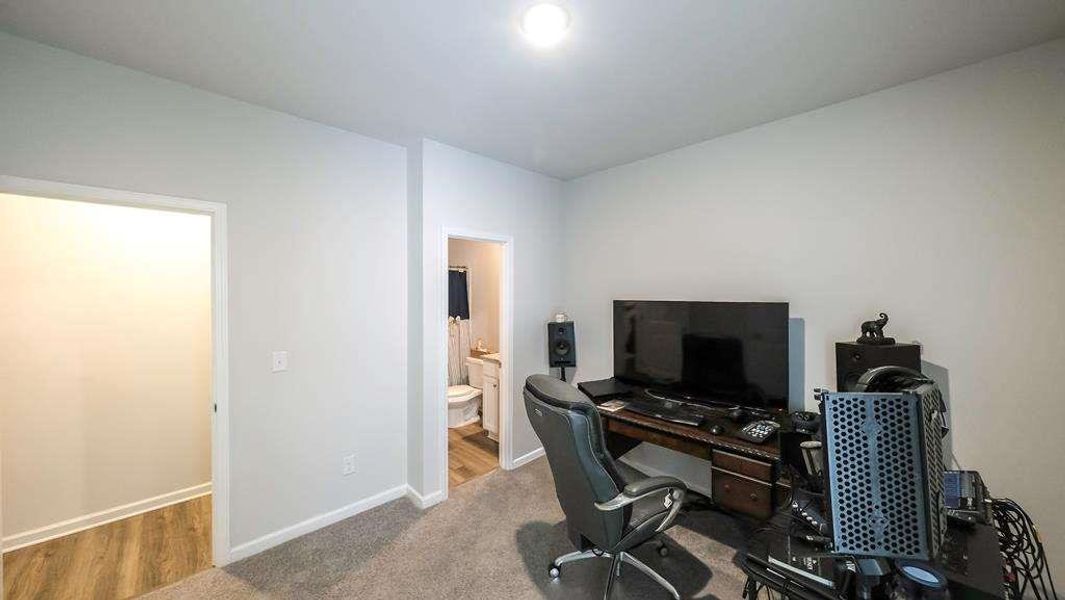 Furnished interior view inside a new home in , Bremen (Image 30).