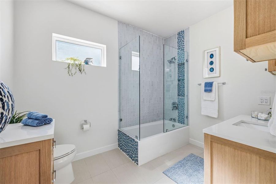 Furnished interior view inside a new home in , St. Petersburg (Image 17).