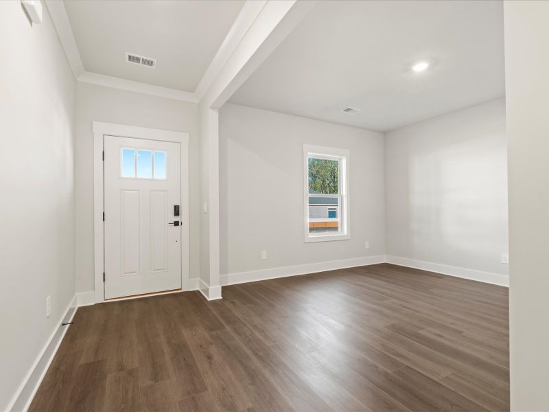 Spacious, unfurnished interior of a new home in Riverwood Farm, Piedmont (Image 8). Spacious, unfurnished interior of a new home in Riverwood Farm, Piedmont (Image 8).
