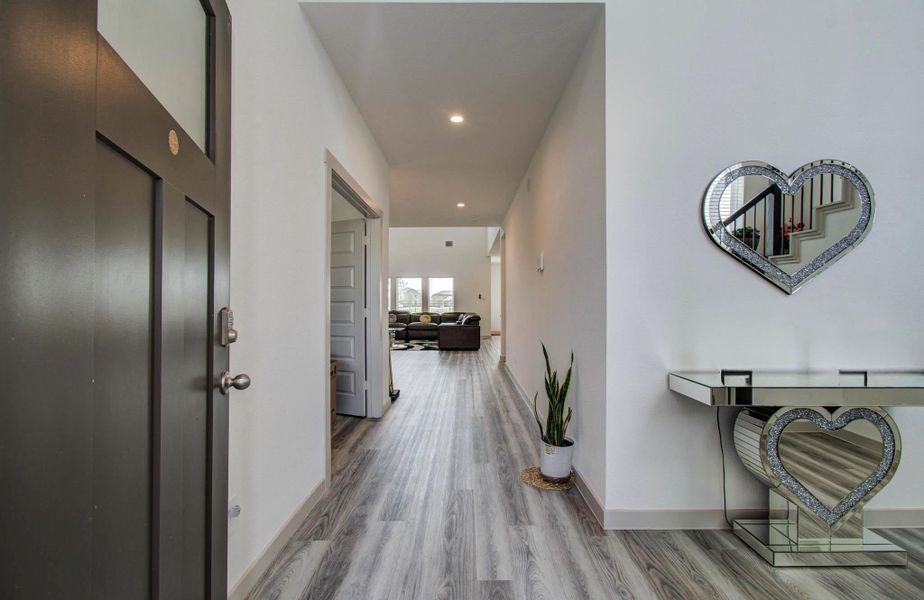Furnished interior view inside a new home in Parks Edge, Missouri City (Image 11).