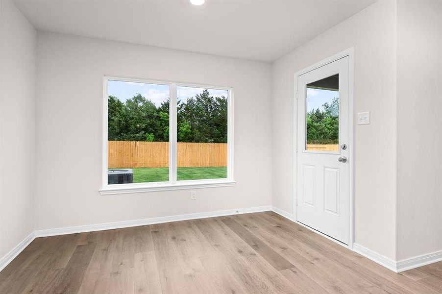 Spacious, unfurnished interior of a new home in Creekside Estates, Terrell (Image 5).