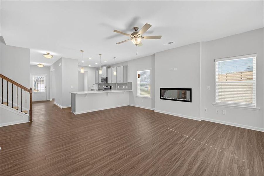 Spacious, unfurnished interior of a new home in Garrett Preserve, Douglasville (Image 22).