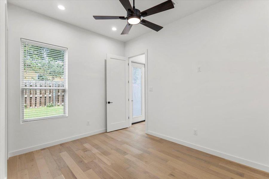 Spacious, unfurnished interior of a new home in , Austin (Image 38). Spacious, unfurnished interior of a new home in , Austin (Image 38).