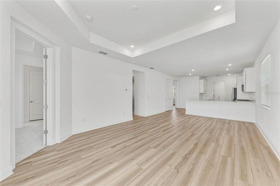 Spacious, unfurnished interior of a new home in SeaFlower, Bradenton (Image 50). Spacious, unfurnished interior of a new home in SeaFlower, Bradenton (Image 50).