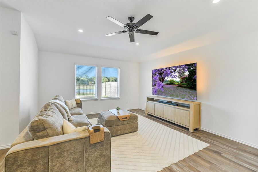 Furnished interior view inside a new home in Summerwood Trails, Willis (Image 15). Furnished interior view inside a new home in Summerwood Trails, Willis (Image 15).