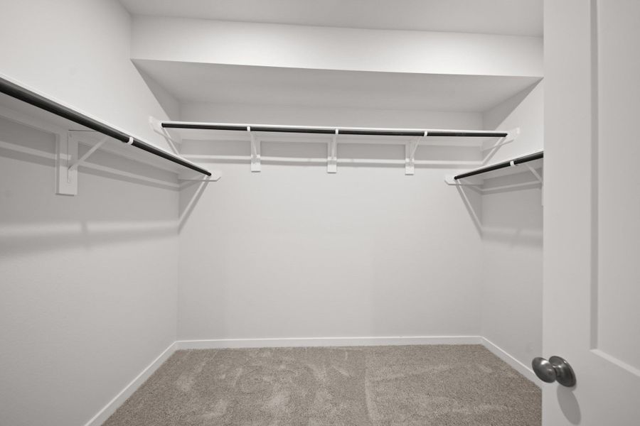 Spacious, unfurnished interior of a new home in Sunterra, Katy (Image 15). Spacious, unfurnished interior of a new home in Sunterra, Katy (Image 15).