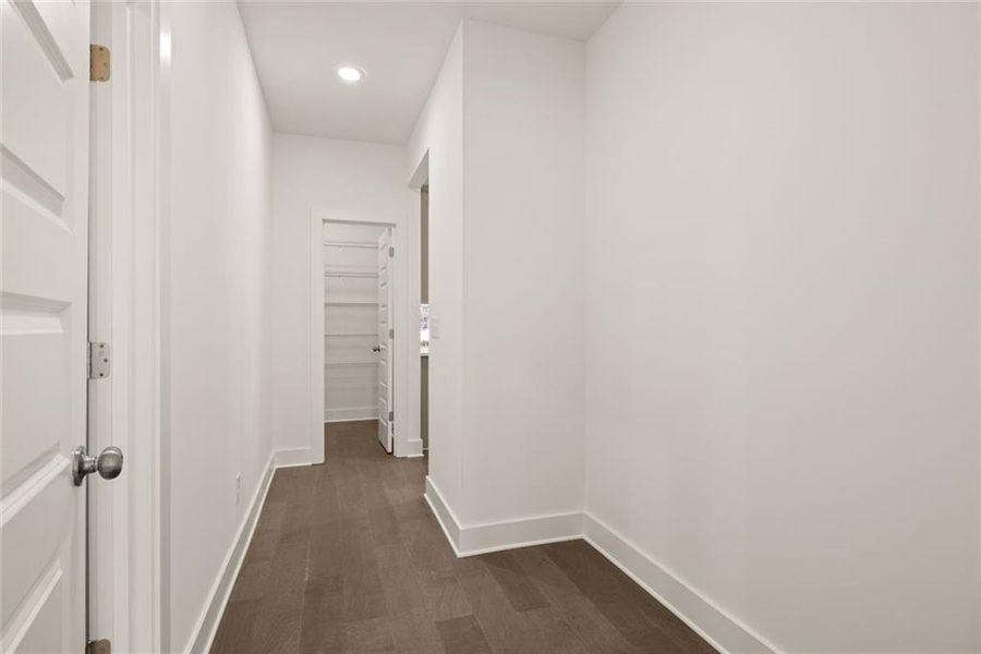 Spacious, unfurnished interior of a new home in , Gainesville (Image 36).