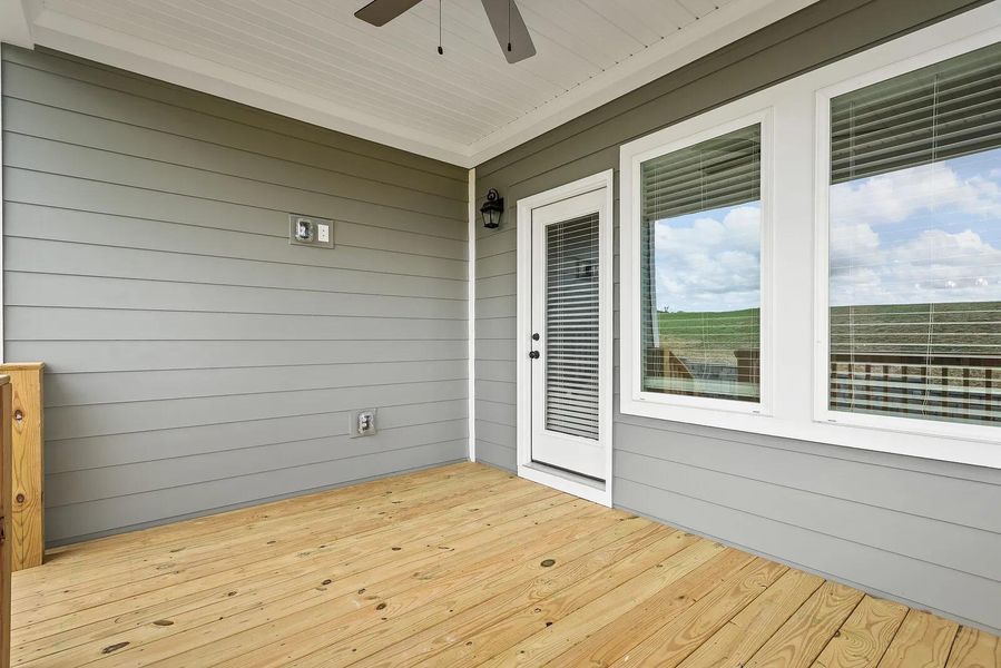 The Oakland B Outdoor Living Area The Oakland B Outdoor Living Area