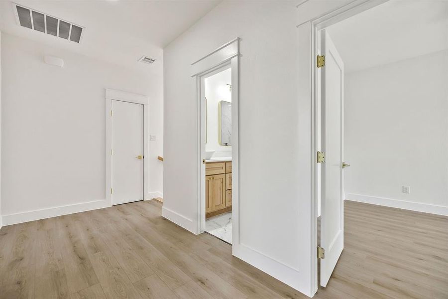 Spacious, unfurnished interior of a new home in , Sansom Park (Image 23).