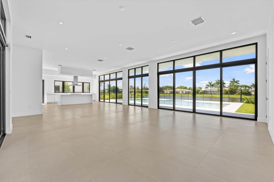 Spacious, unfurnished interior of a new home in , Weston (Image 59).