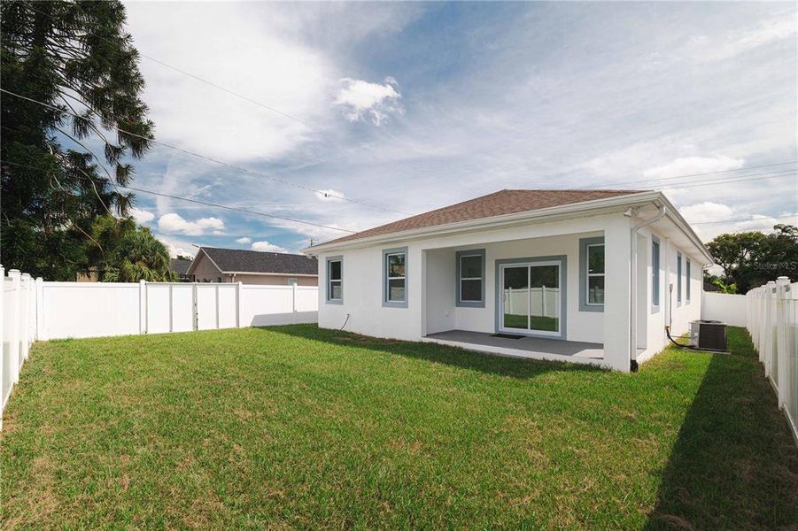 Exterior details and patio area of a home in , Tampa (Image 24).