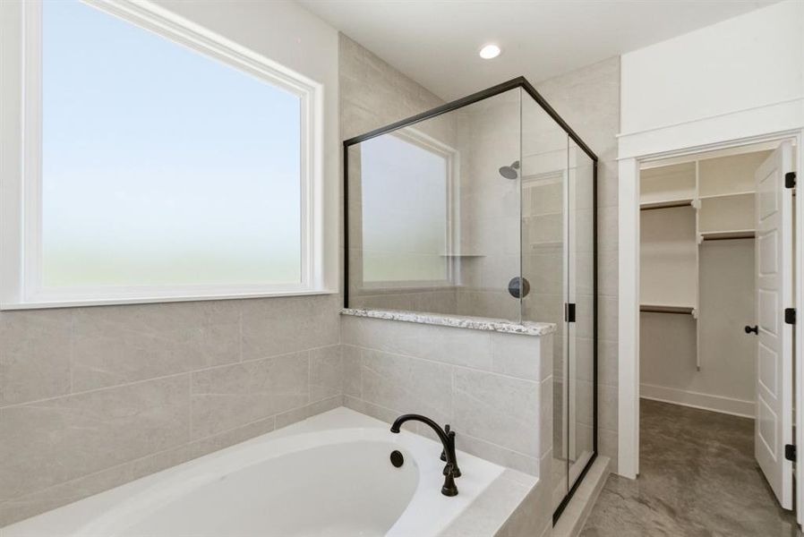 Furnished interior view inside a new home in , Weatherford (Image 9).