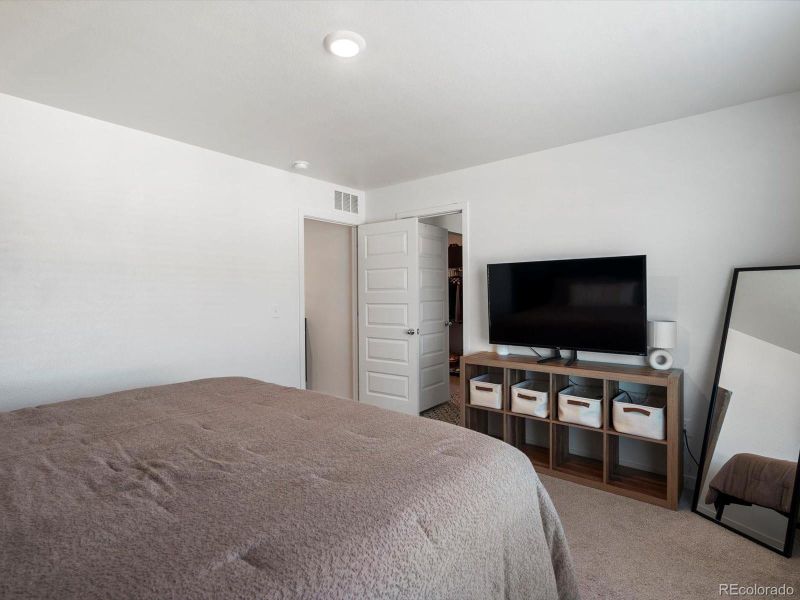 Furnished interior view inside a new home in , Fort Lupton (Image 10).