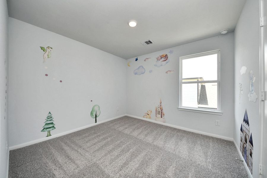 Spacious, unfurnished interior of a new home in Hill and Dale Ranch, Splendora (Image 28).