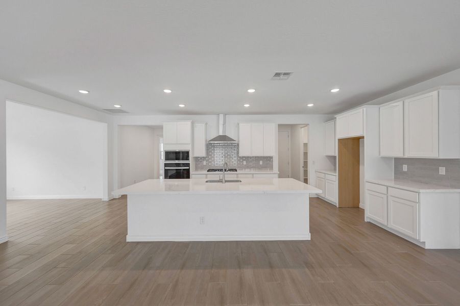 Image 17 of a home in Miravida.