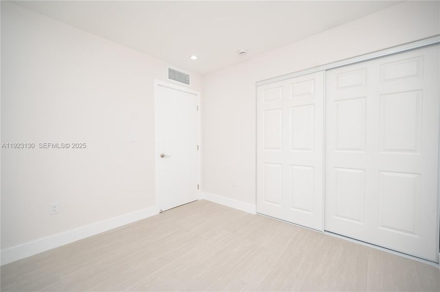 Spacious, unfurnished interior of a new home in , Miramar (Image 46).