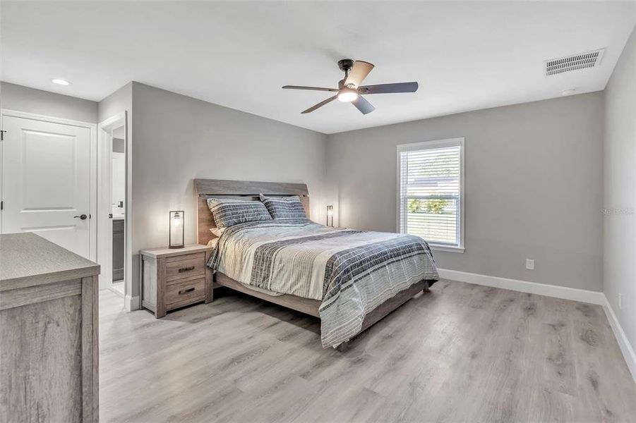 Furnished interior view inside a new home in , Port Charlotte (Image 22).