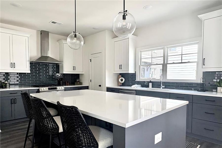 Furnished interior view inside a new home in , Hapeville (Image 4).