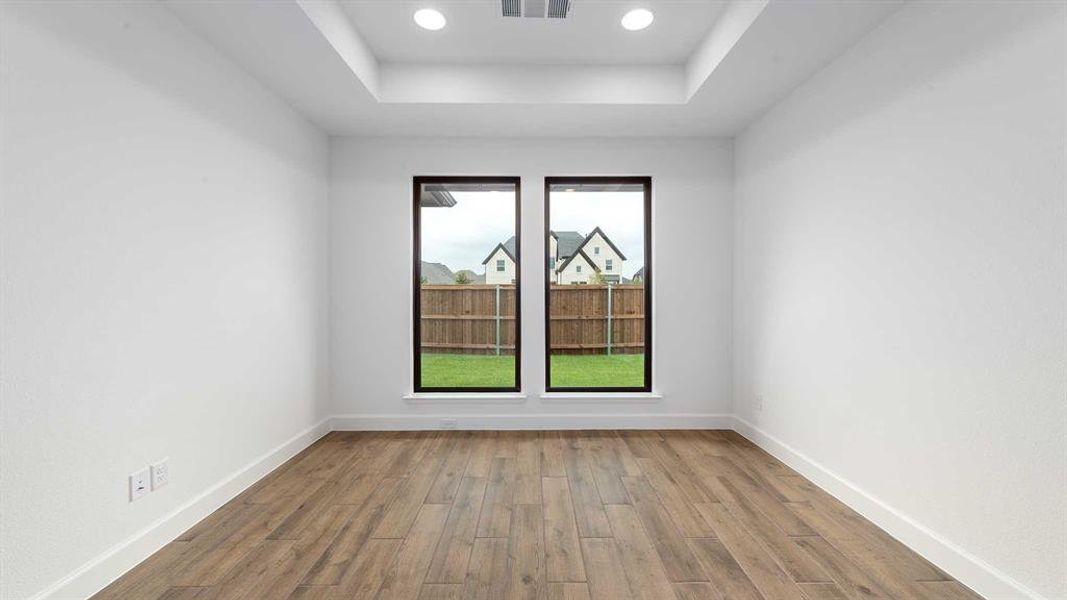 Spacious, unfurnished interior of a new home in The Lakes Of Somercrest 60', Midlothian (Image 14). Spacious, unfurnished interior of a new home in The Lakes Of Somercrest 60', Midlothian (Image 14).