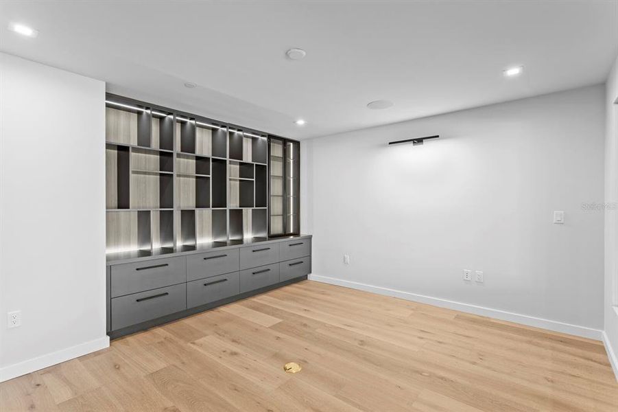 Spacious, unfurnished interior of a new home in , Indian Rocks Beach (Image 53).