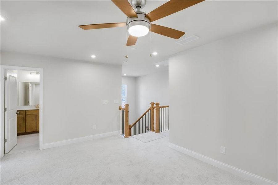 Spacious, unfurnished interior of a new home in Adler Springs, Powder Springs (Image 7).