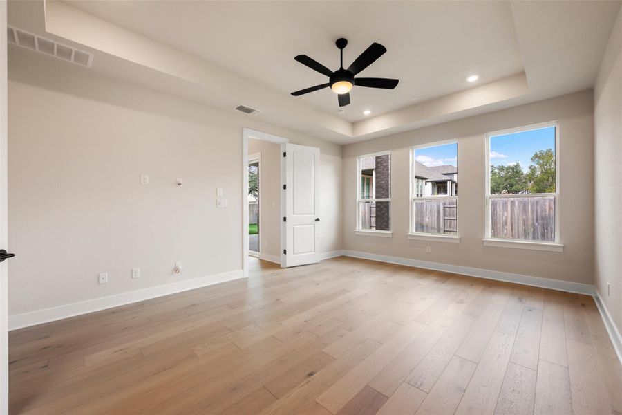 Spacious, unfurnished interior of a new home in La Cima, San Marcos (Image 19).