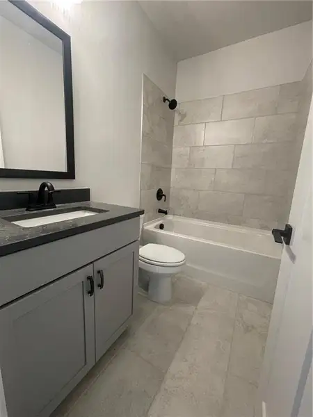 Furnished interior in a model home at Silvercrest Lakes in Acworth (Image 11). Furnished interior in a model home at Silvercrest Lakes in Acworth (Image 11).