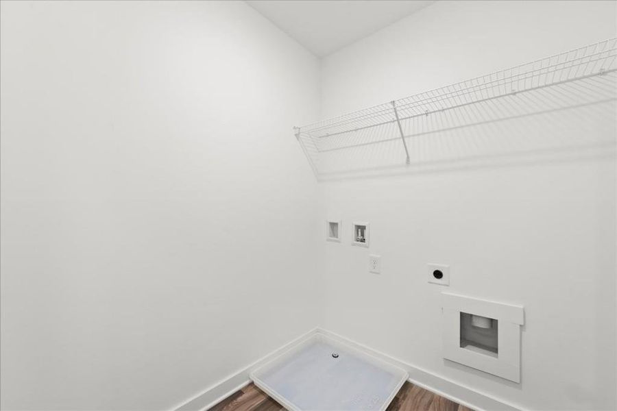 Spacious, unfurnished interior of a new home in , Statham (Image 29).