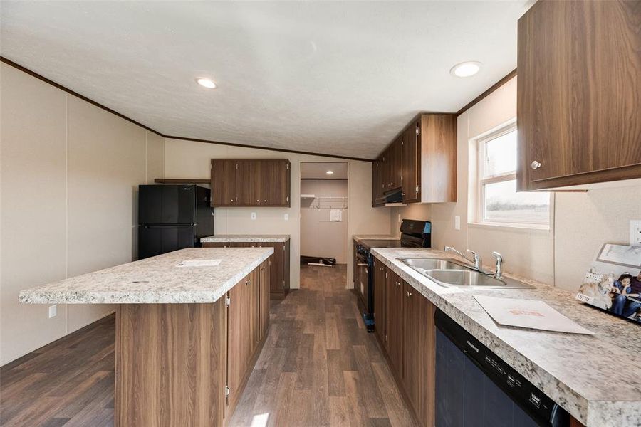 Furnished interior view inside a new home in , Terrell (Image 5).