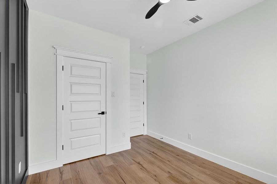 Spacious, unfurnished interior of a new home in , Haltom City (Image 36).