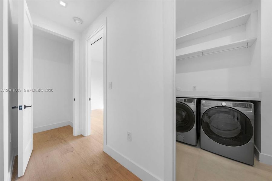 Spacious, unfurnished interior of a new home in , Coral Gables (Image 52).