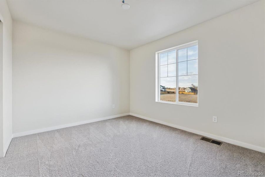 Spacious, unfurnished interior of a new home in Farmlore, Brighton (Image 18).