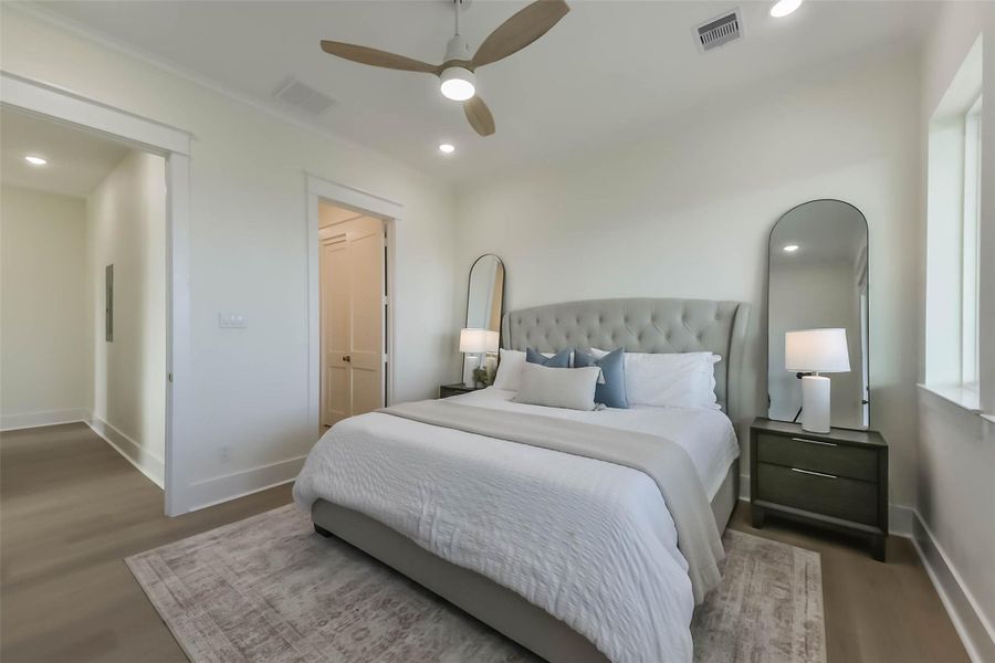 Furnished interior view inside a new home in , Galveston (Image 18).