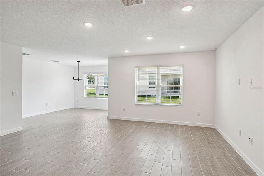 Spacious, unfurnished interior of a new home in Aspire at The Pines, Dunnellon (Image 35).