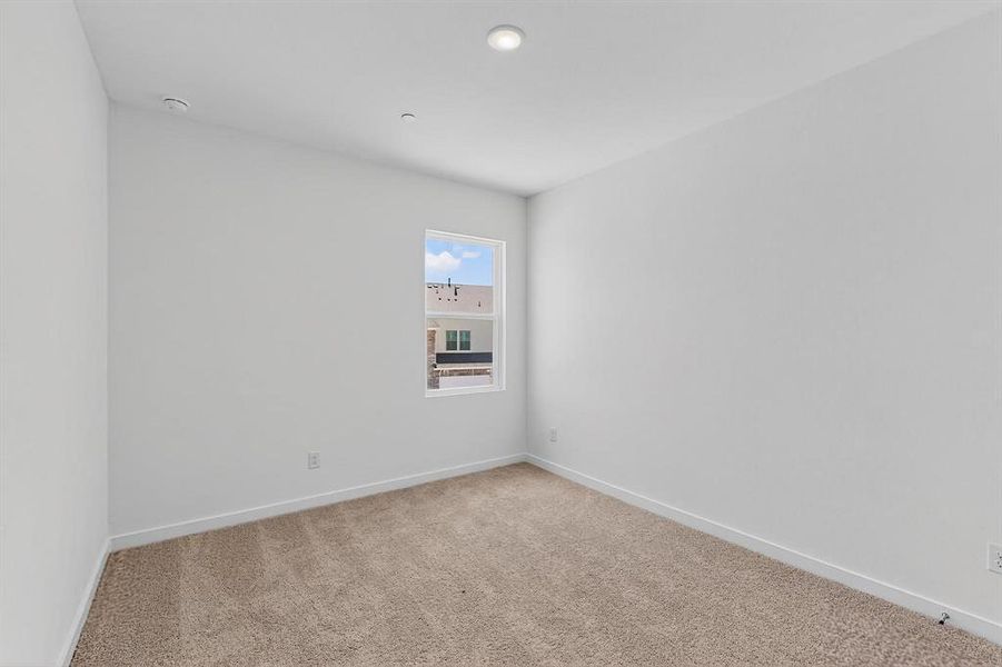 Spacious, unfurnished interior of a new home in , Mesquite (Image 16).