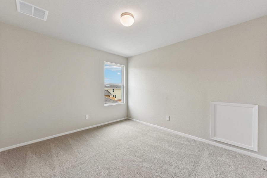 Spacious, unfurnished interior of a new home in Cascade, Liberty Hill (Image 30).