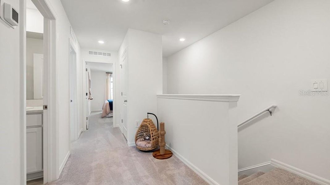 Spacious, unfurnished interior of a new home in Skye Ranch Community Group Page, Sarasota (Image 19).