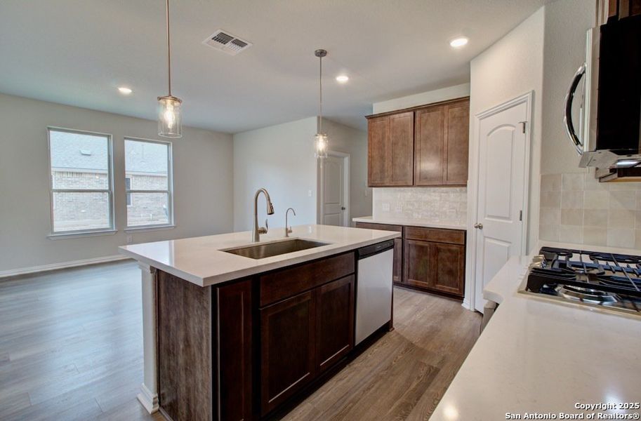 Furnished interior view inside a new home in Clear Creek, New Braunfels (Image 4).