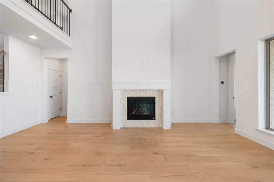 Spacious, unfurnished interior of a new home in Avondale, Fate (Image 19).