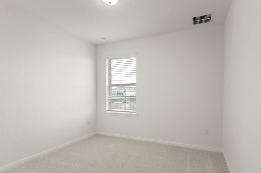 Spacious, unfurnished interior of a new home in Blanco Vista, San Marcos (Image 11).