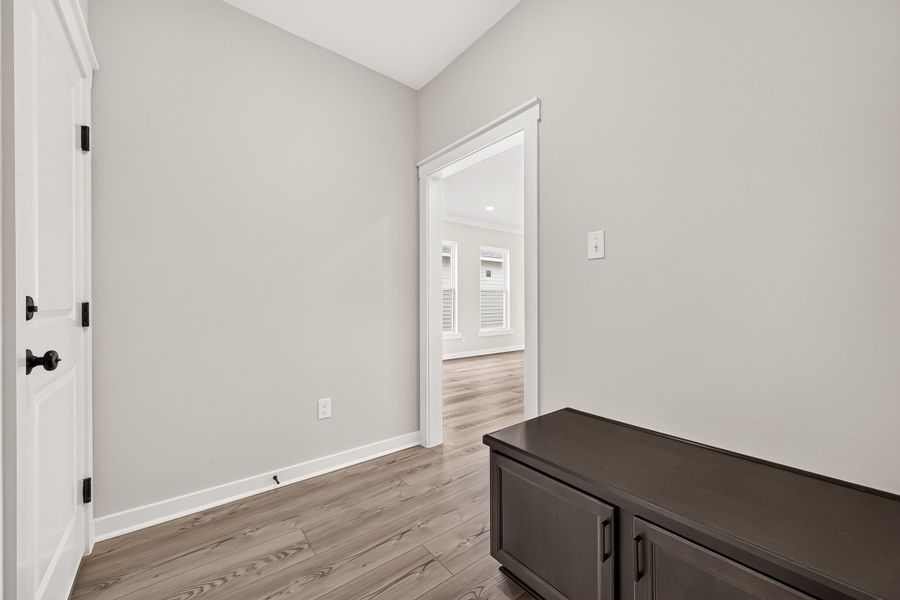 Spacious, unfurnished interior of a new home in Aldeana, Bonney (Image 32).