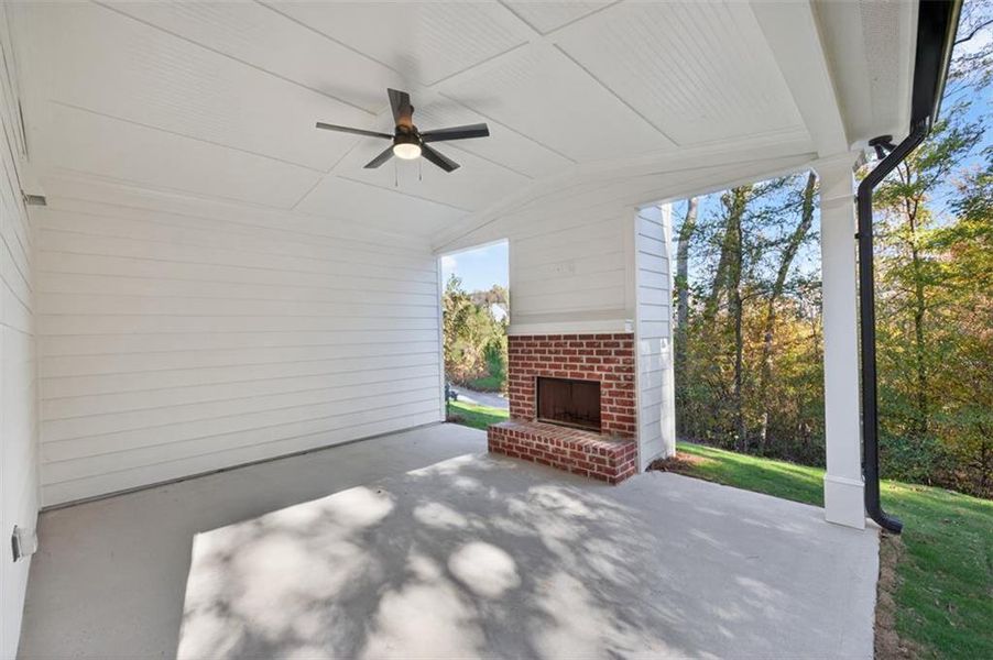 Exterior details and patio area of a home in , Jefferson (Image 31).