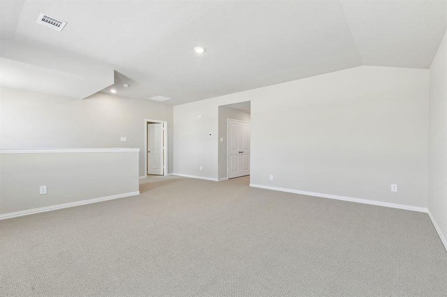 Spacious, unfurnished interior of a new home in Parks at Foster Crossing - Signature Series, Anna (Image 19).