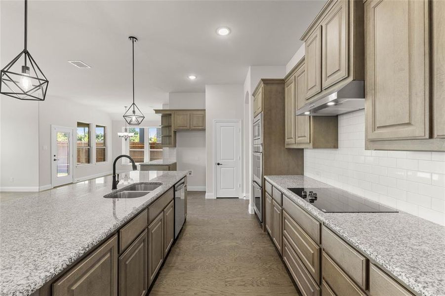 713 Seahawk-Kitchen-3